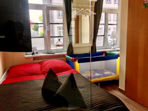 Einzelzimmer Aufbettung mit Kinderbett