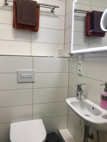 Einzelzimmer mit Boxspringbett